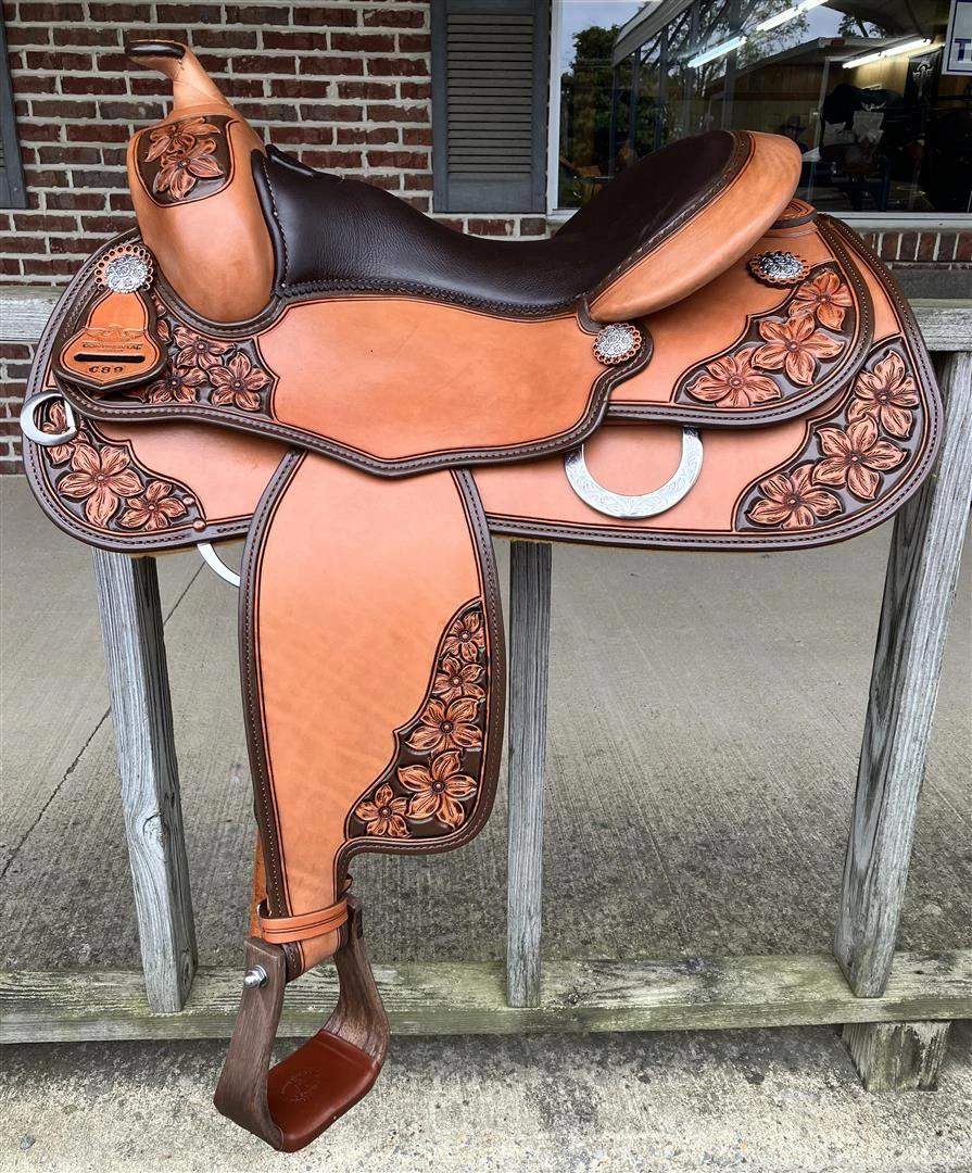 C89_15.5 (Large) Continental Saddlery Inc.