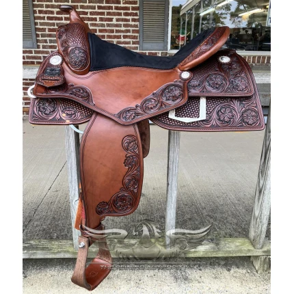 C90 Chesterfield Performer